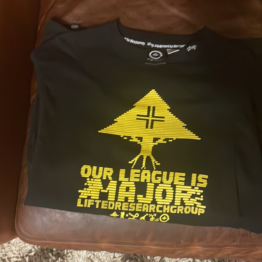 LRG tee-shirt